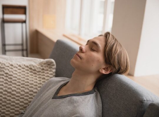 self-hypnosis to sleep better